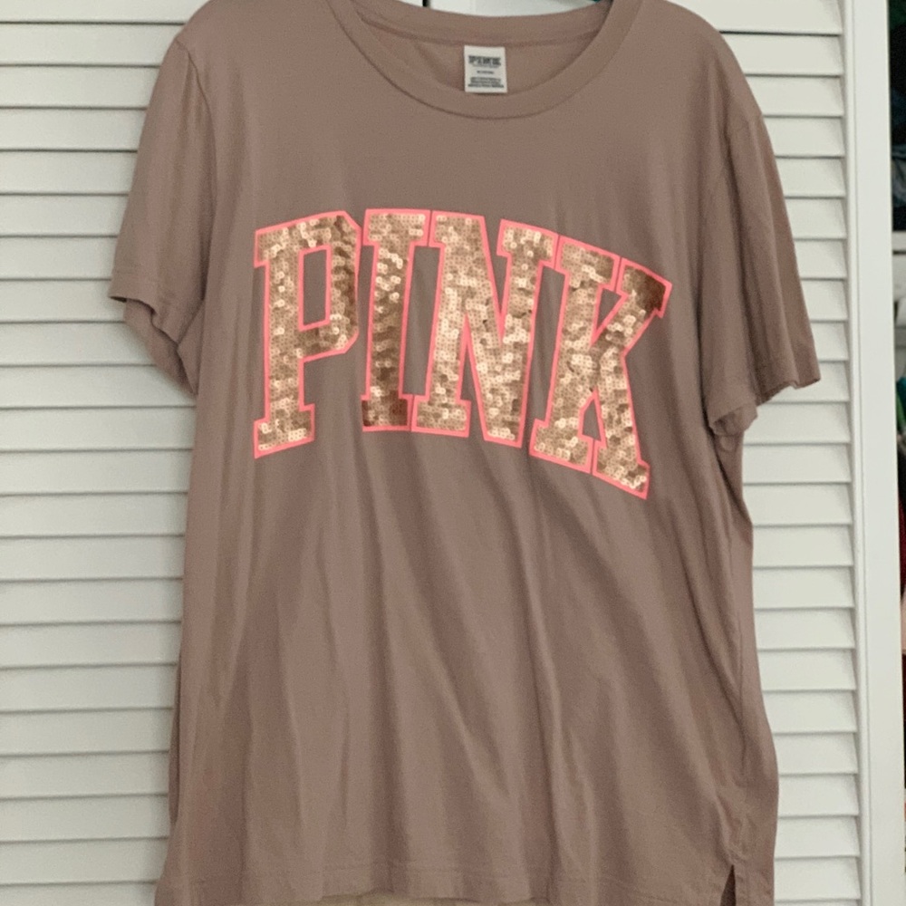 VS PINK women’s tee